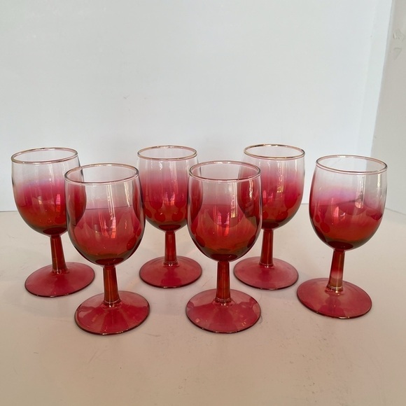 Vintage Cranberry Glass Decanter with Crystal Stopper & 6 Wine Glasses Set - Picture 8 of 15